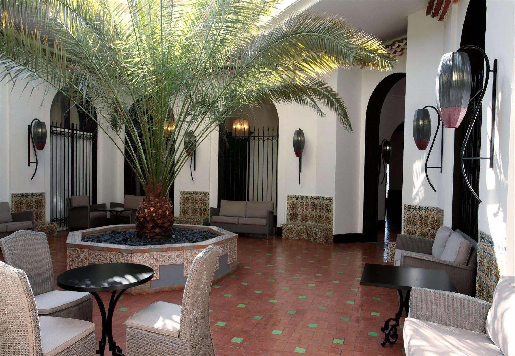 Hotel Maison Chiberta Англе Екстериор снимка